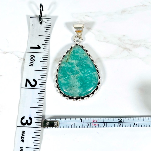 Turquoise Teardrop Silver Pendant - Picture 3 of 4